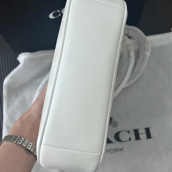 NWT coach Teri Shoulder Bag In Signature Canvas CA548 - Picture 3 of 5